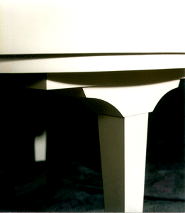 SG white piano leg.gif (21397 bytes)